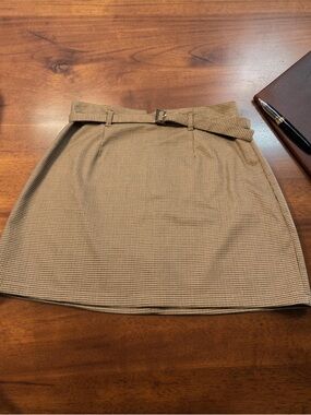 Forever 21 ~ Tan ~ Micro-Check ~ Mini Skirt w/ Belt ~ Size Large